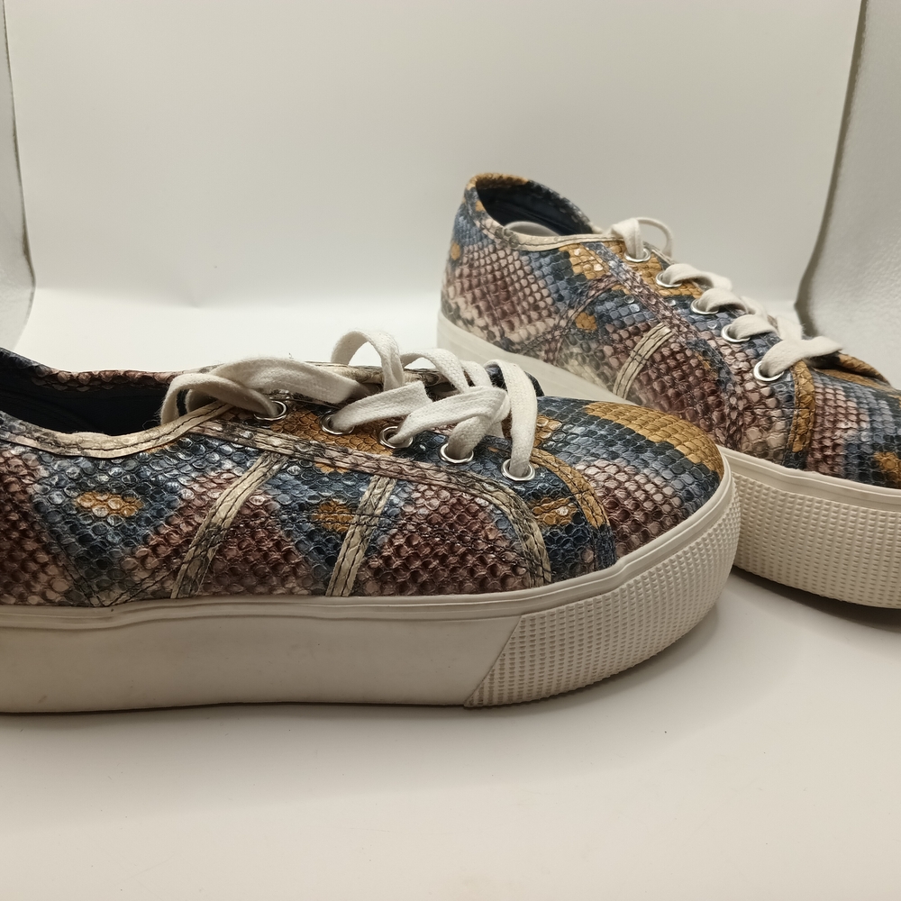 Stylish Multicolor Platform Sneakers - image 2
